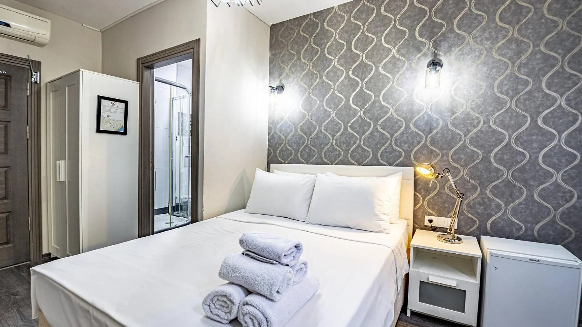 Deluxe Double Room 4 0*, Istanbul Turkey